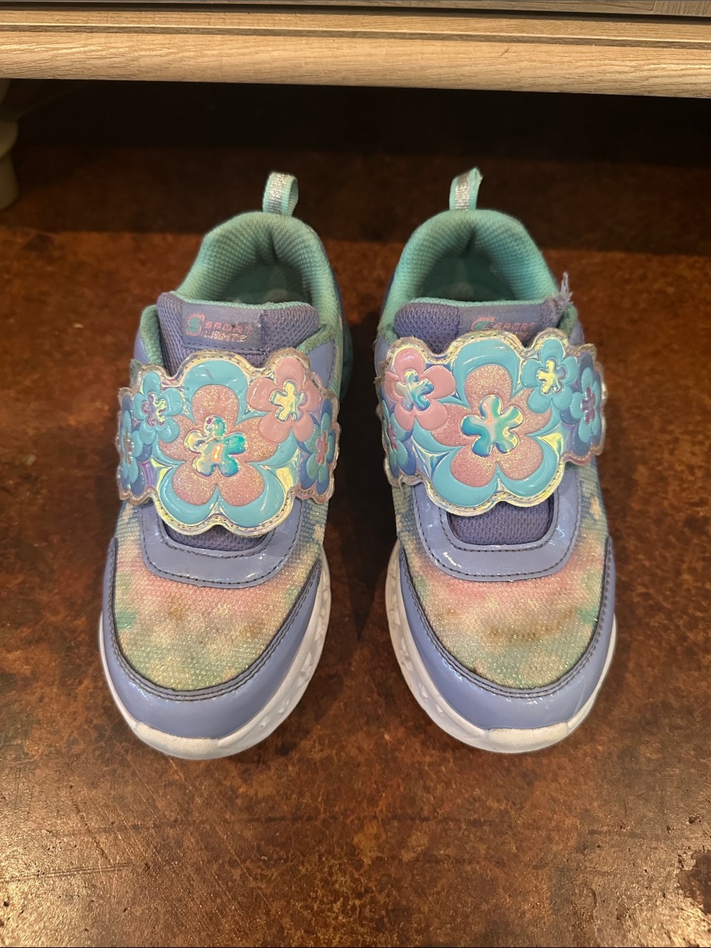 Girls' Pastel Floral Light-Up Sneakers - Lavender & Teal
